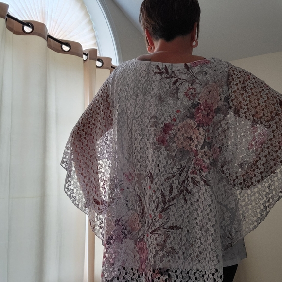 Tunic - Picture 3 of 3